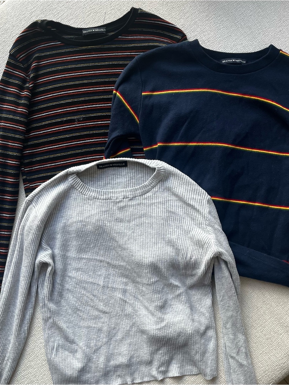 17 Brandy Melville Bundle (Shirts, Shorts, Dress + Stickers) - Picture 2 of 10